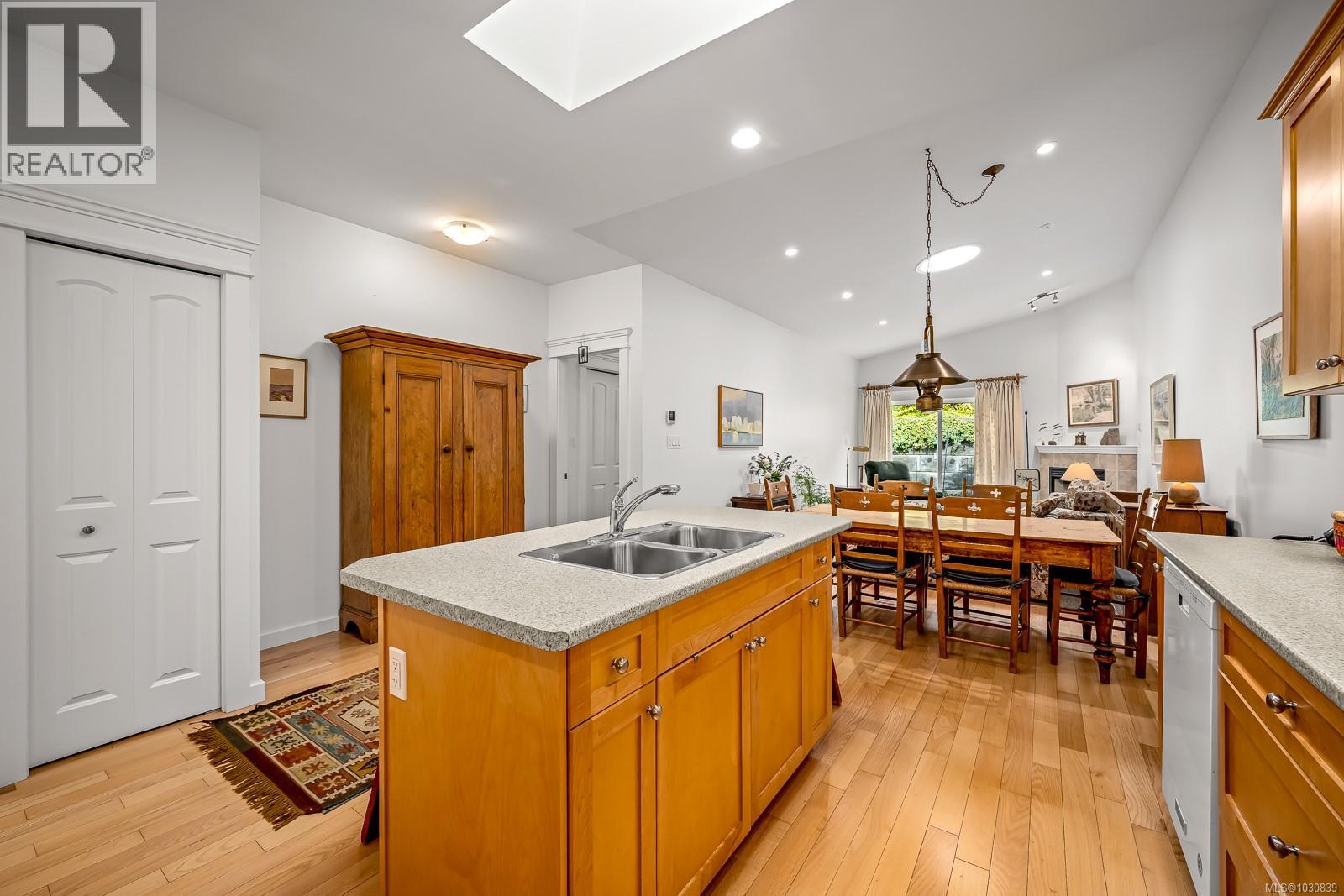 50 2001 Blue Jay Pl, Courtenay