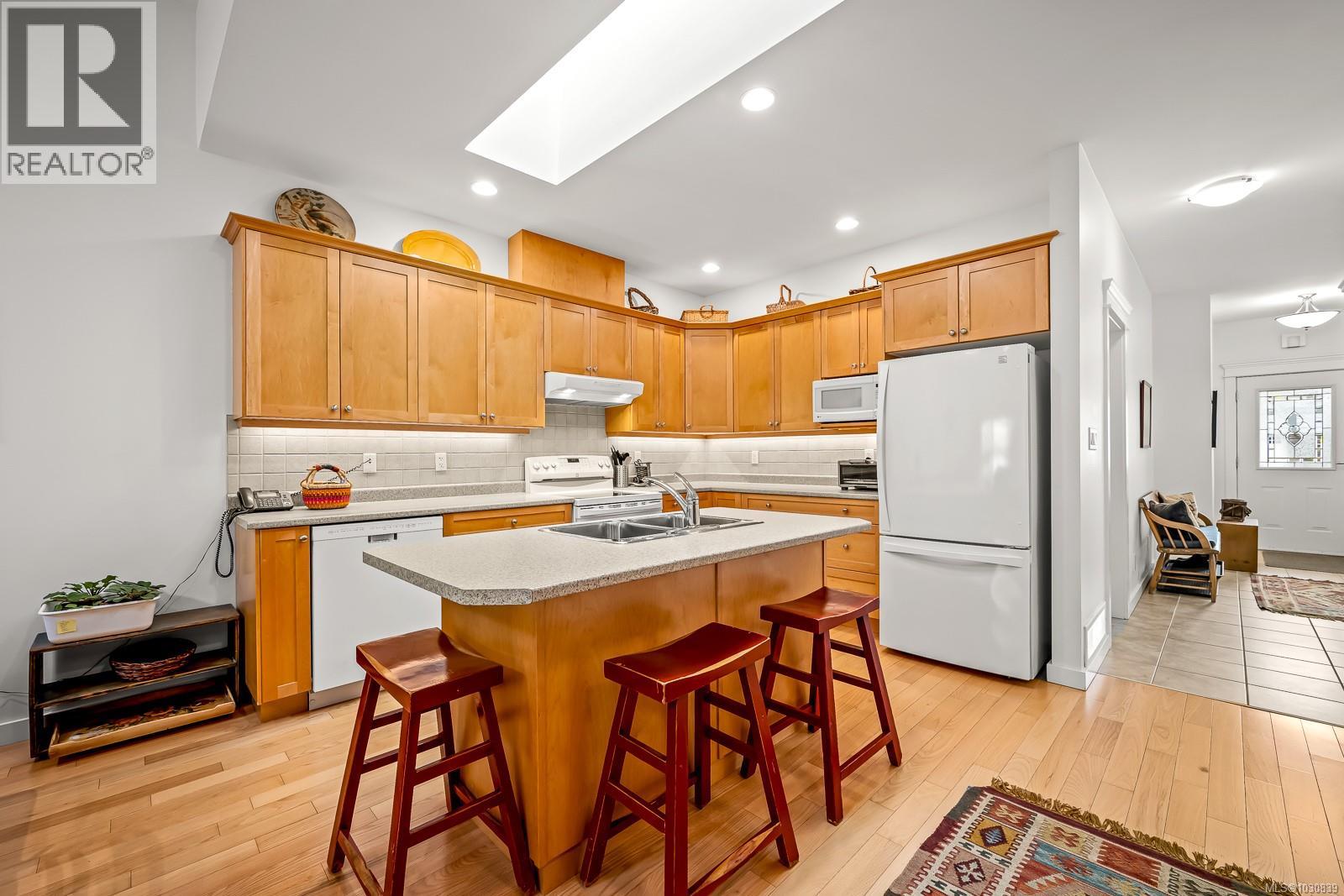 50 2001 Blue Jay Pl, Courtenay