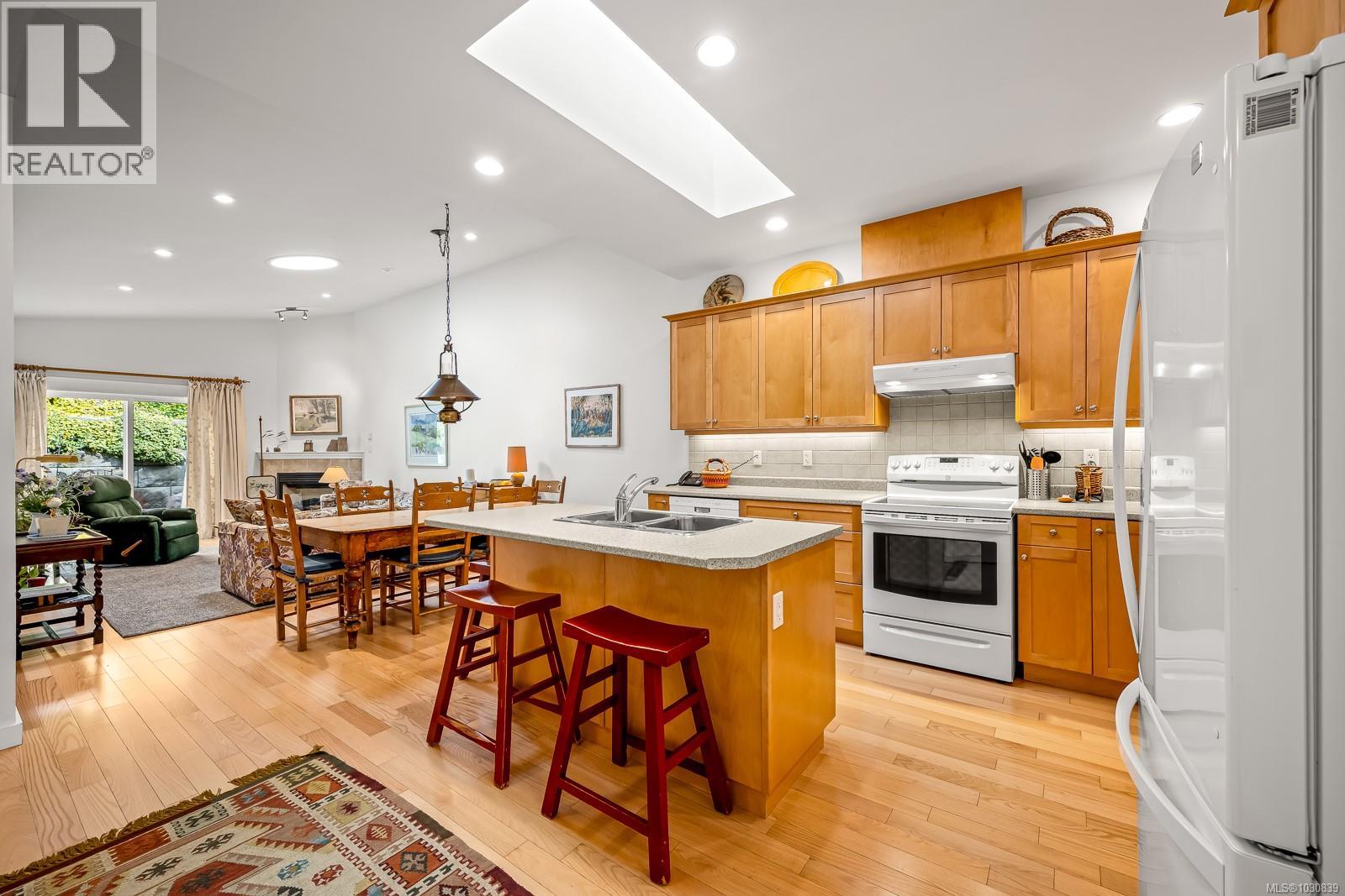 50 2001 Blue Jay Pl, Courtenay