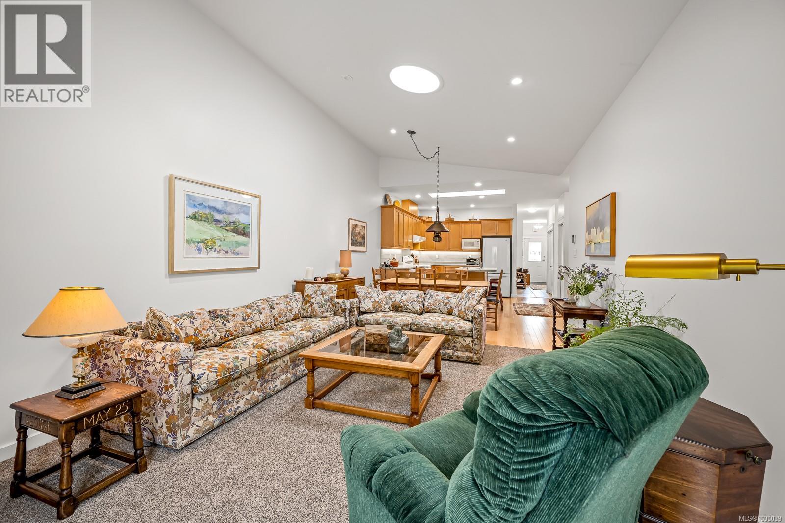 50 2001 Blue Jay Pl, Courtenay