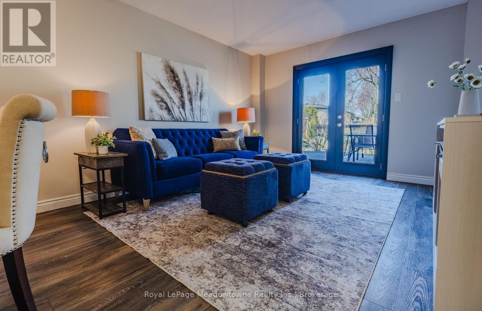 740 ROBERTSON CRESCENT - 25