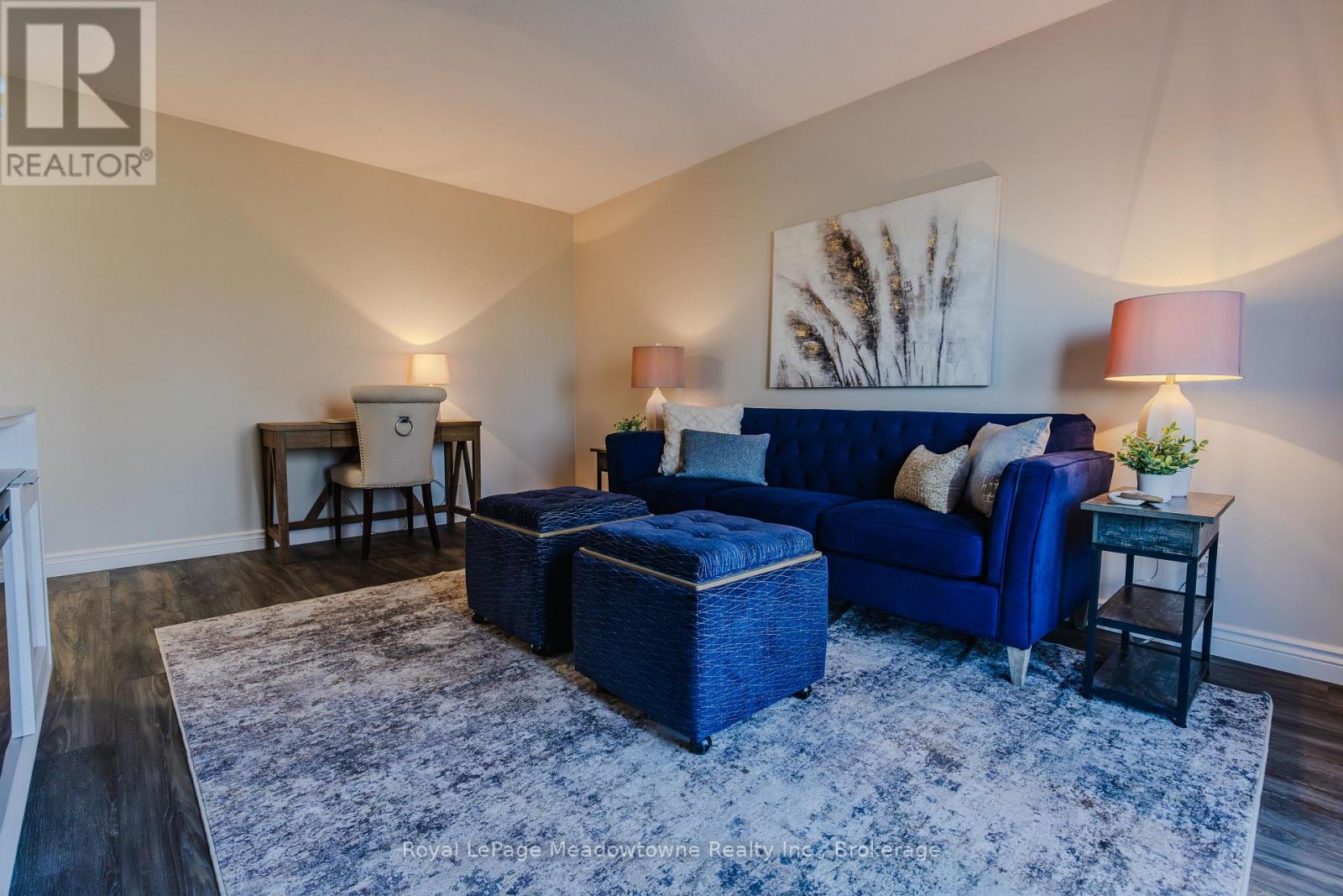 740 ROBERTSON CRESCENT - 28