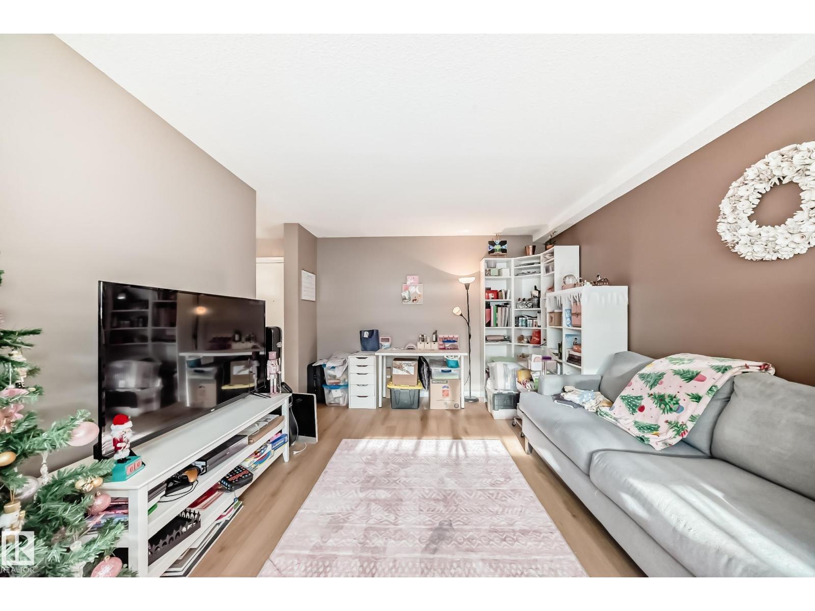 #102 10149 83 AV NW, Edmonton