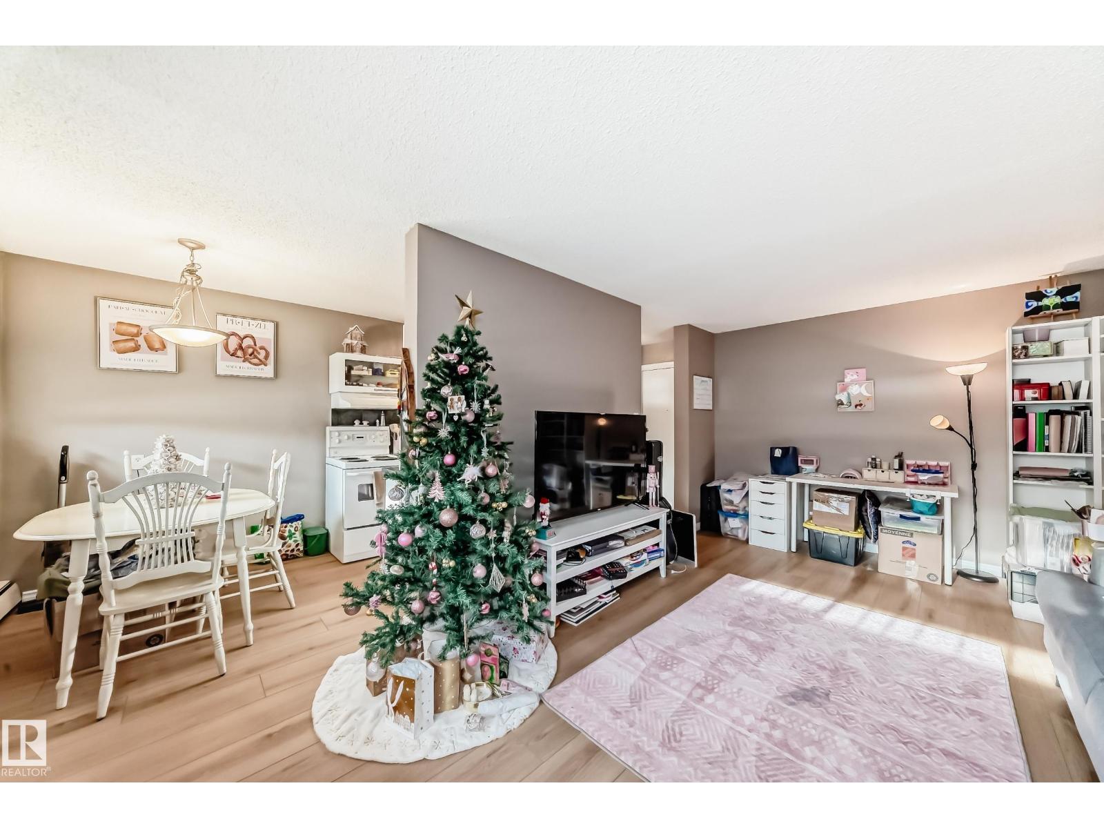 #102 10149 83 AV NW, Edmonton