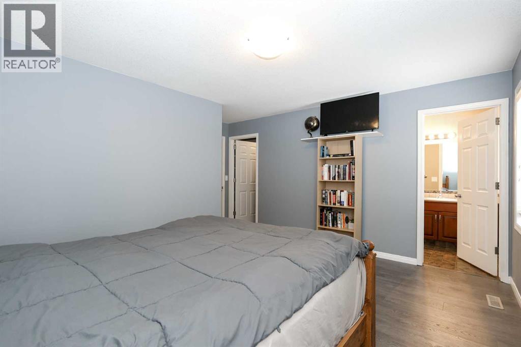 26 Jenner Crescent, Red Deer