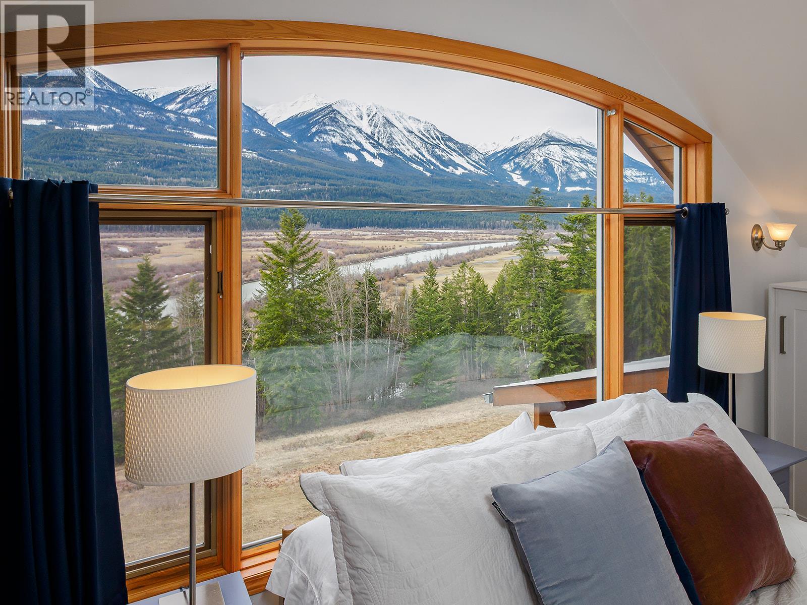 1756 Highway 95 Highway, Golden