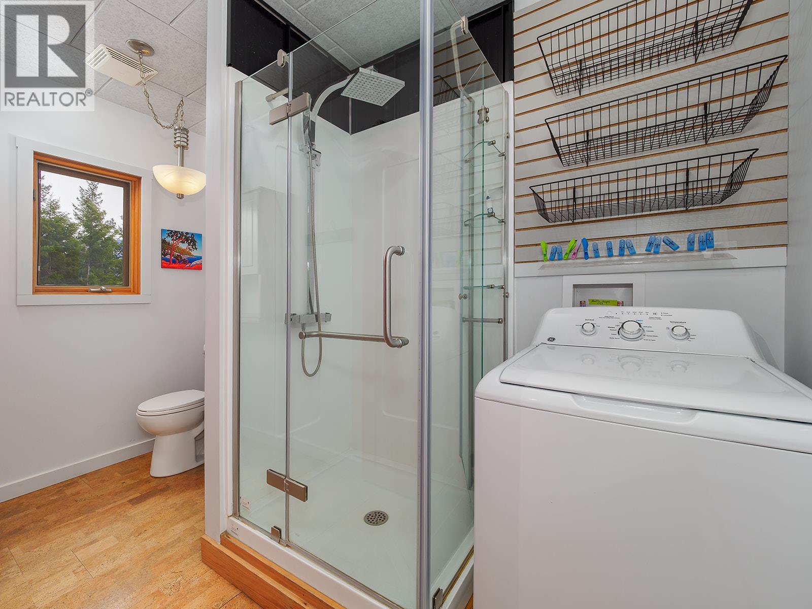 1756 Highway 95 Highway, Golden