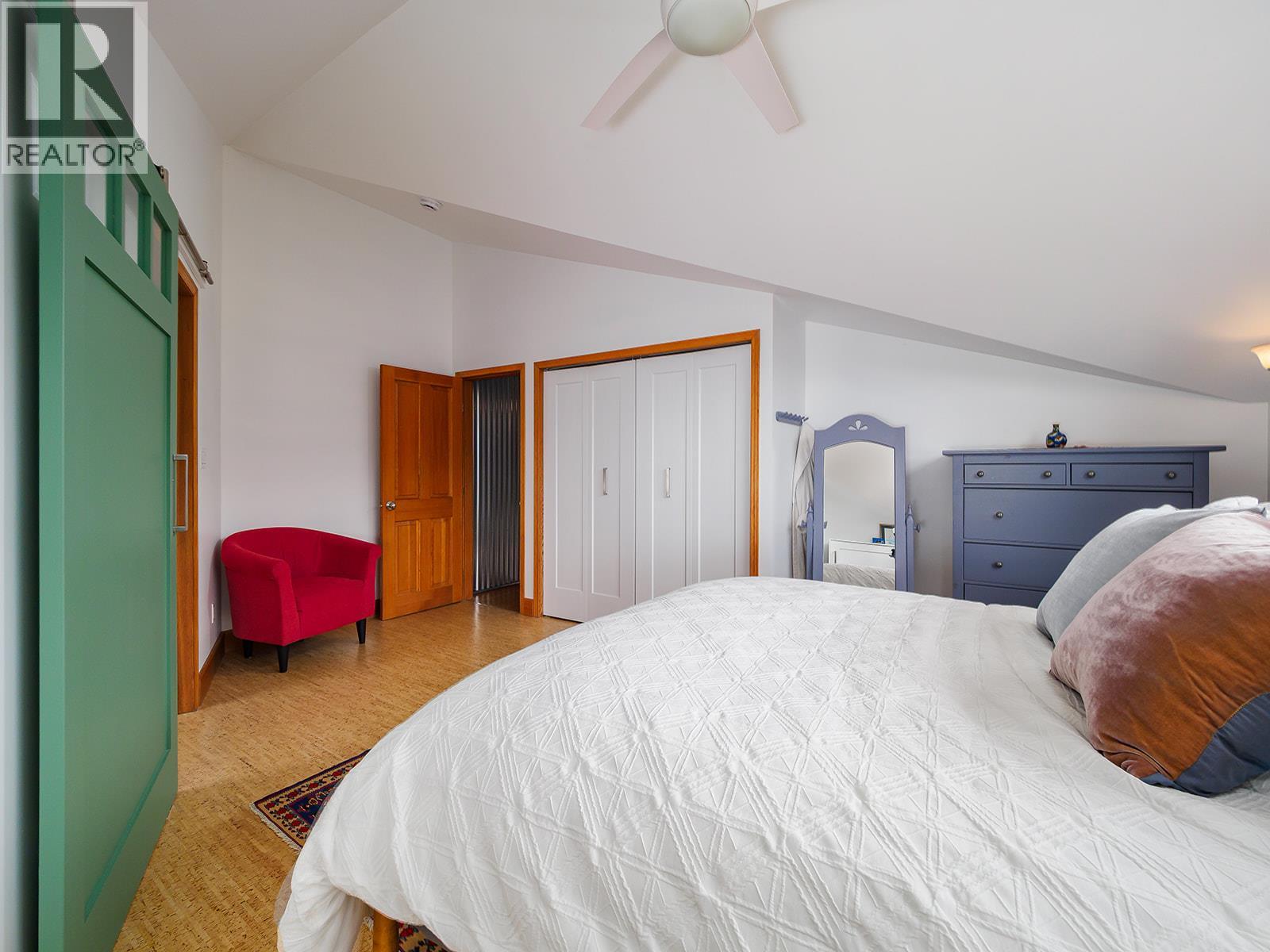 1756 Highway 95 Highway, Golden