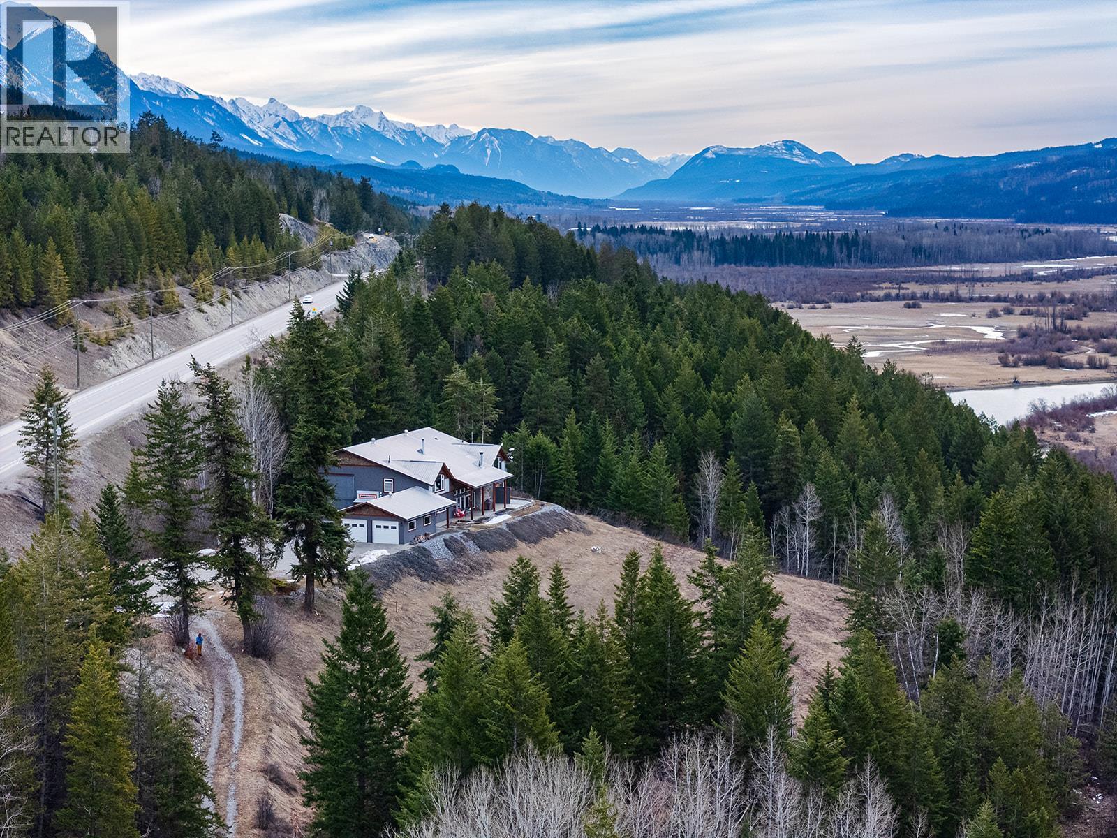 1756 Highway 95 Highway, Golden