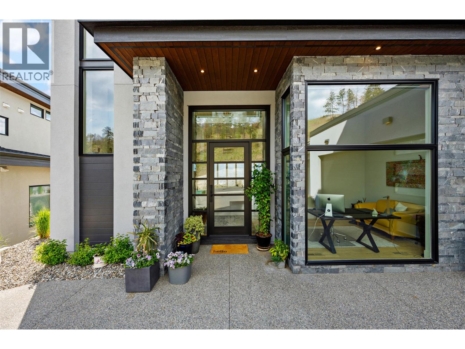 9988 Beacon Hill Drive, Lake Country