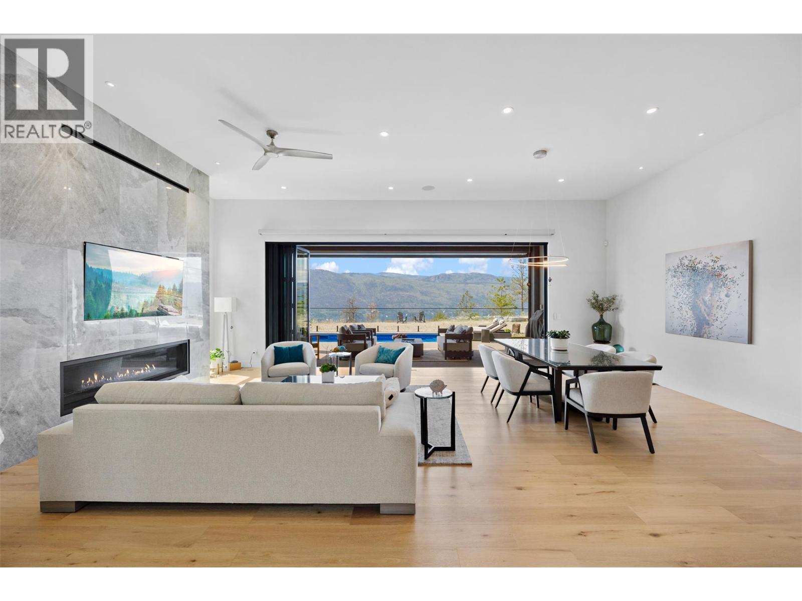 9988 Beacon Hill Drive, Lake Country