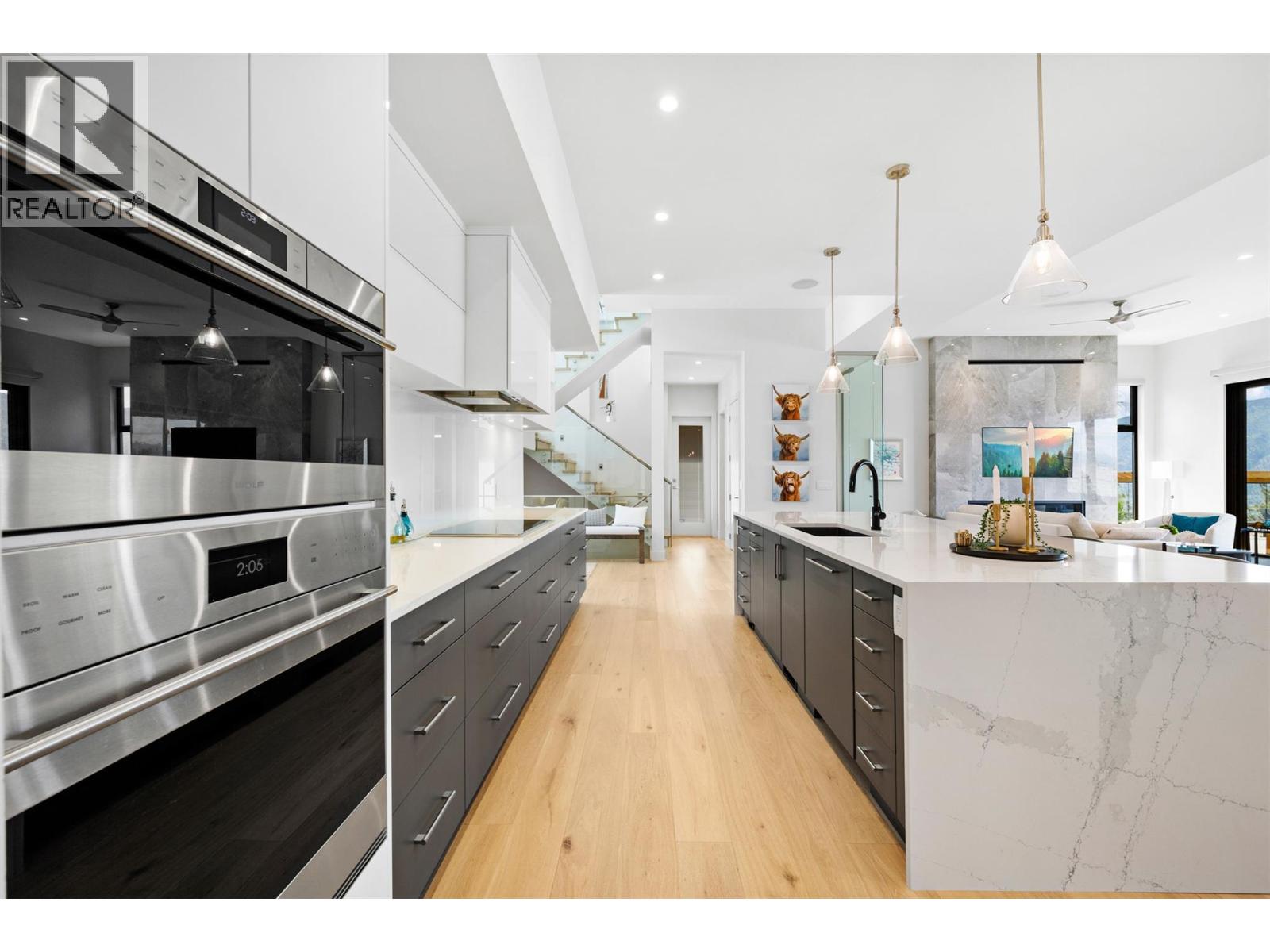 9988 Beacon Hill Drive, Lake Country