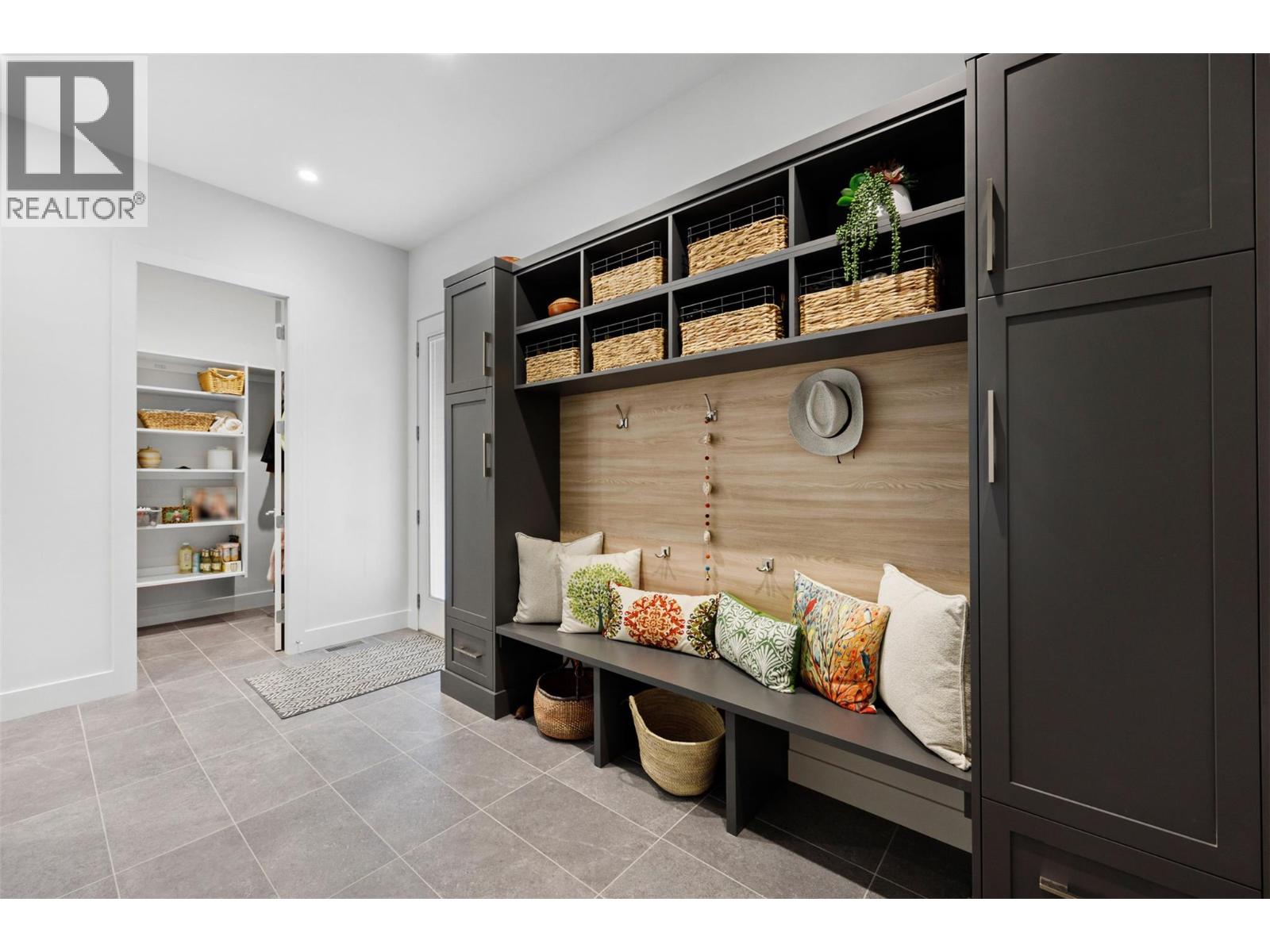 9988 Beacon Hill Drive, Lake Country