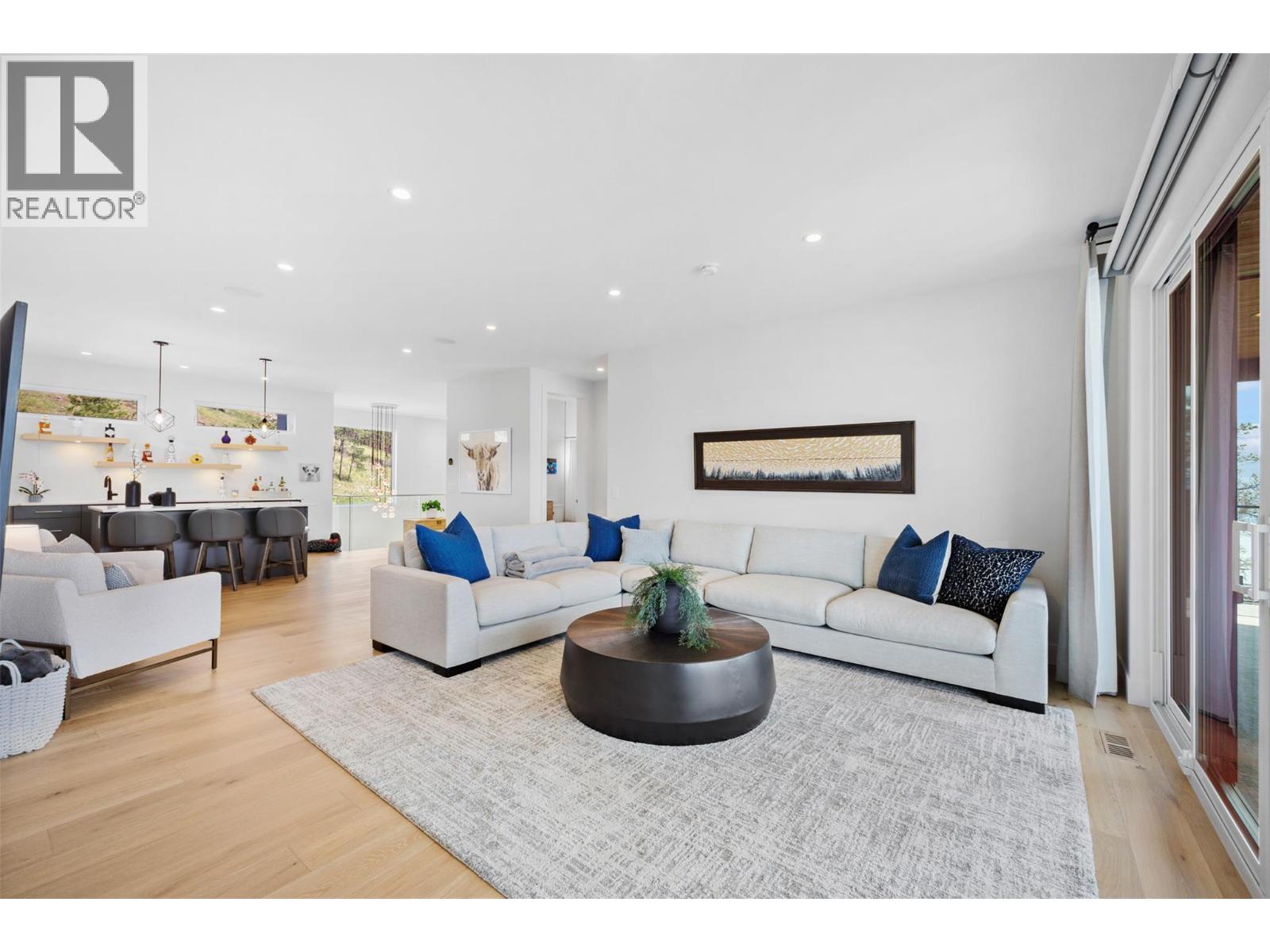 9988 Beacon Hill Drive, Lake Country