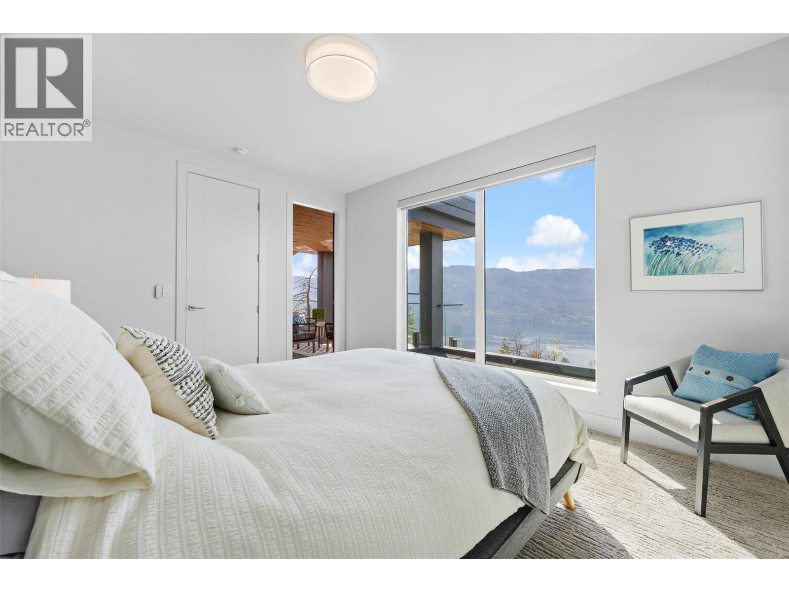 9988 Beacon Hill Drive, Lake Country