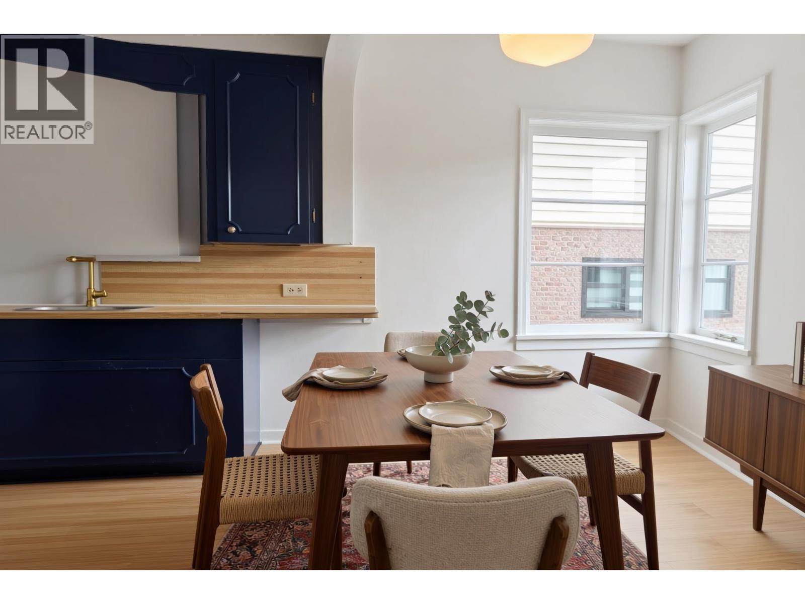 2580 E 19TH AVENUE, Vancouver