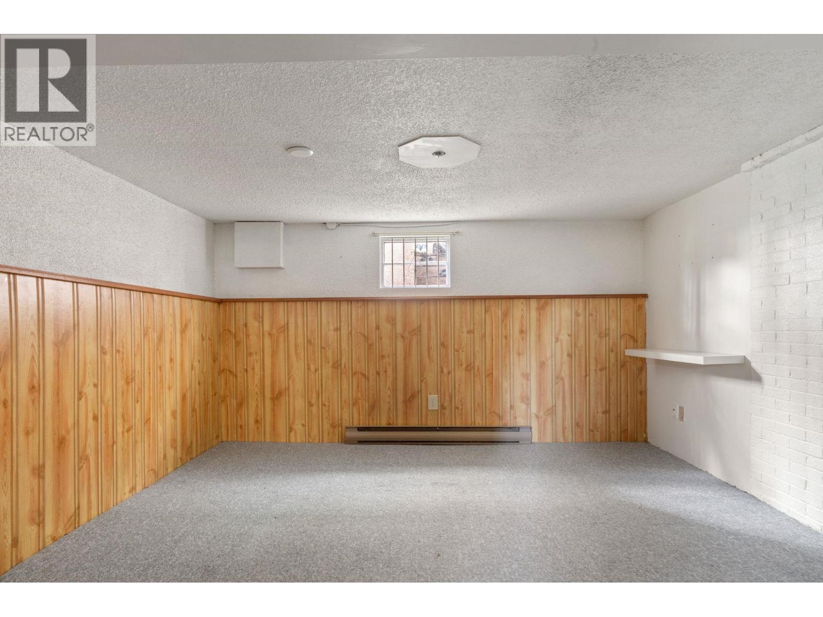 2580 E 19TH AVENUE, Vancouver