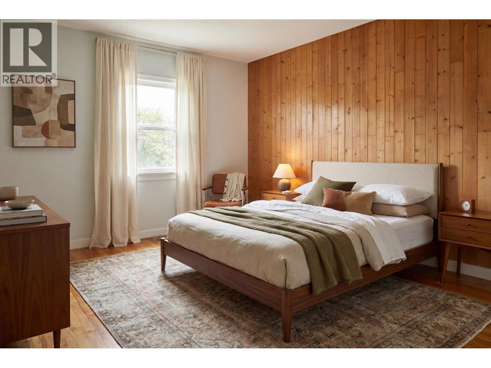 2580 E 19TH AVENUE, Vancouver