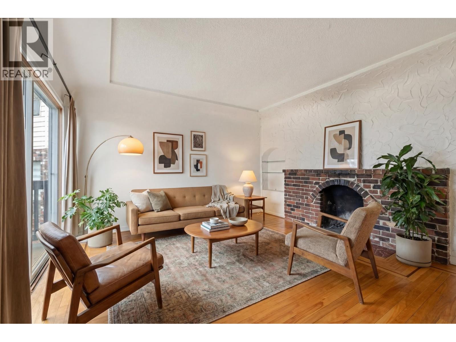 2580 E 19TH AVENUE, Vancouver