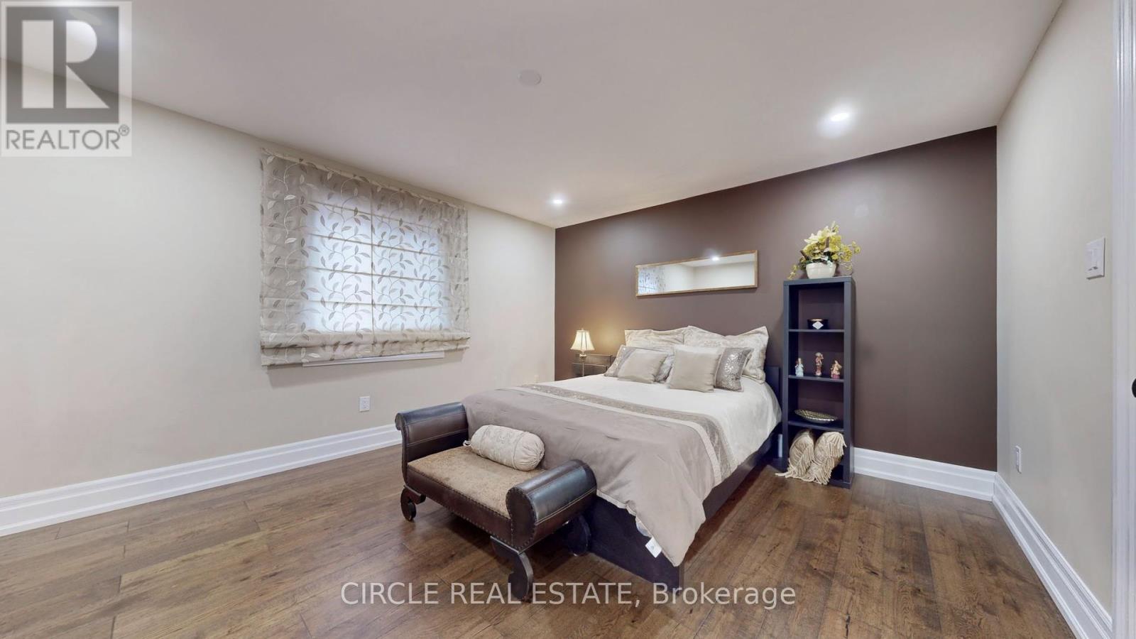 5351 FOREST RIDGE DRIVE - 23