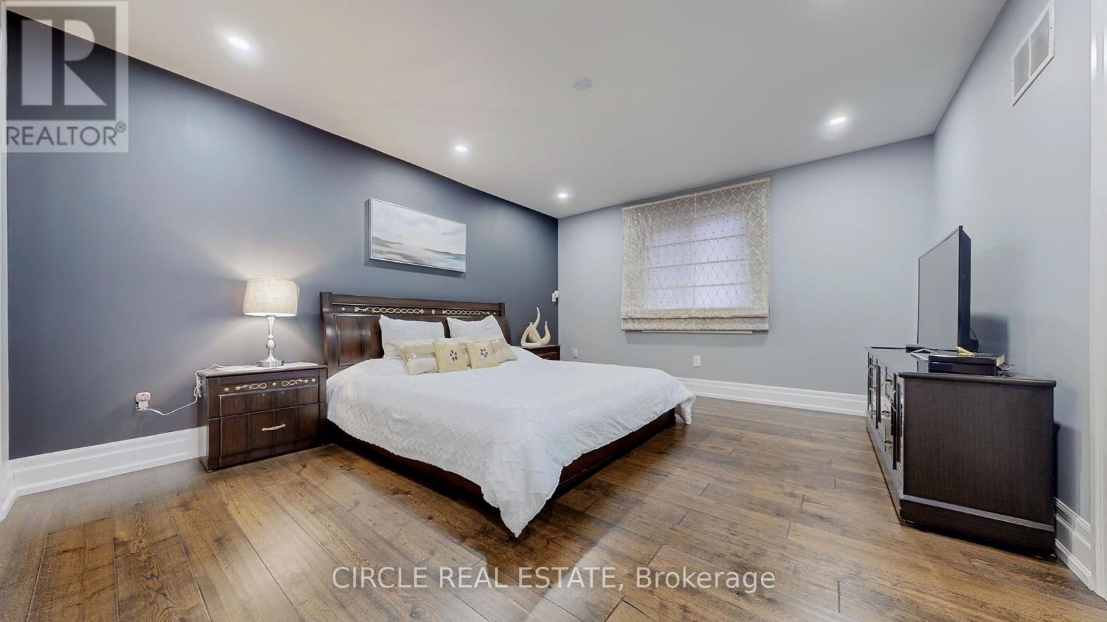 5351 FOREST RIDGE DRIVE - 32