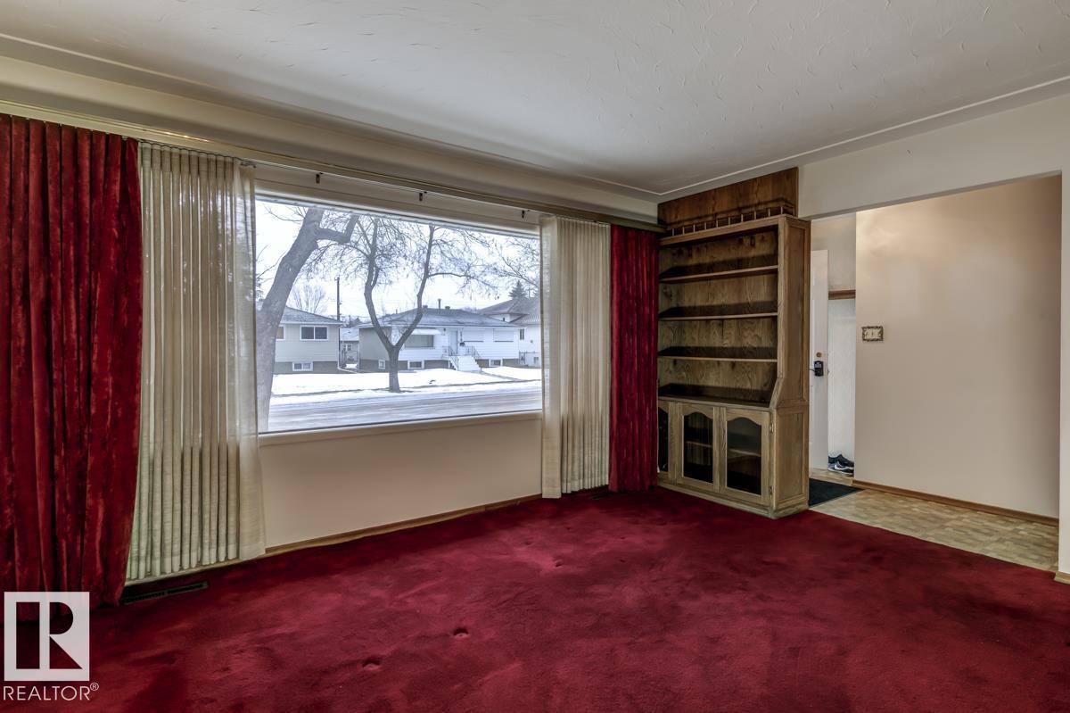 4021 117 AV NW, Edmonton