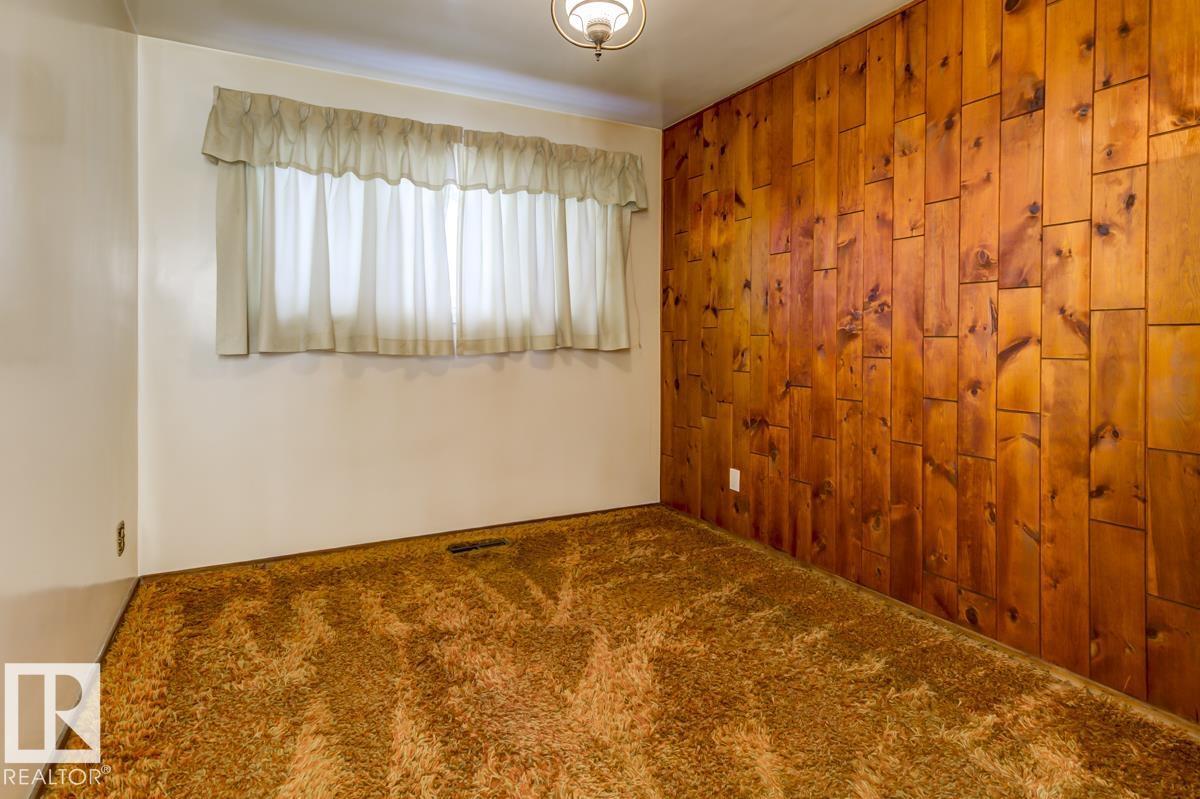 4021 117 AV NW, Edmonton