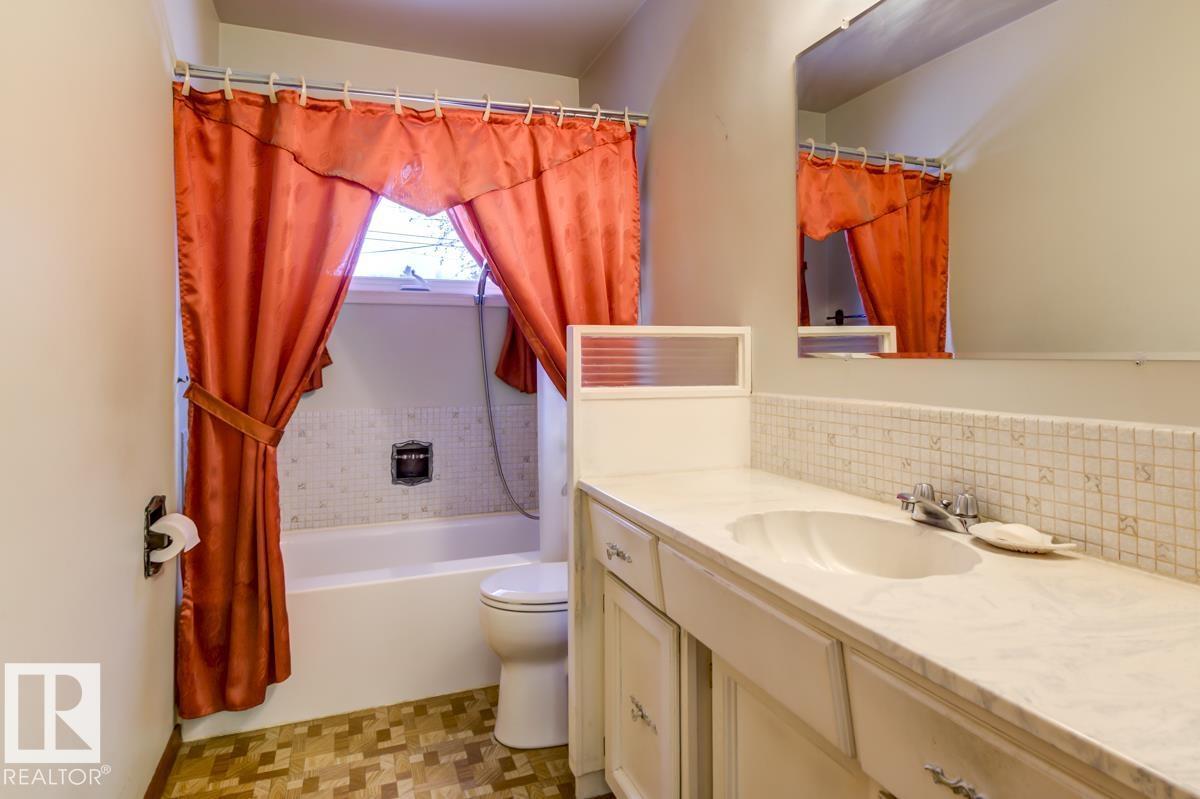 4021 117 AV NW, Edmonton