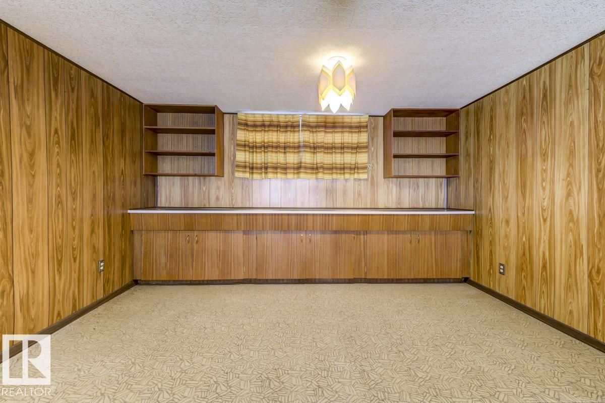 4021 117 AV NW, Edmonton