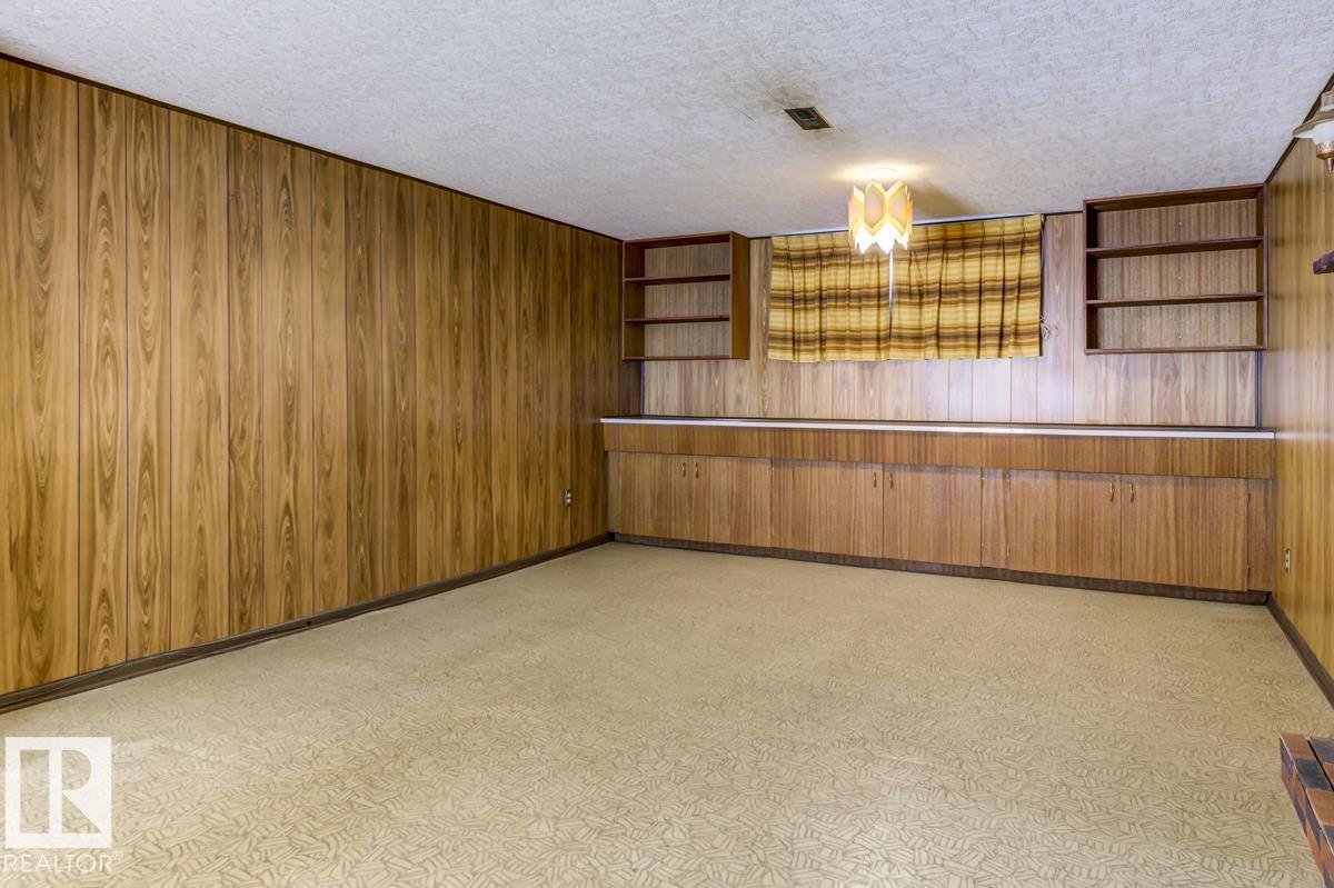 4021 117 AV NW, Edmonton