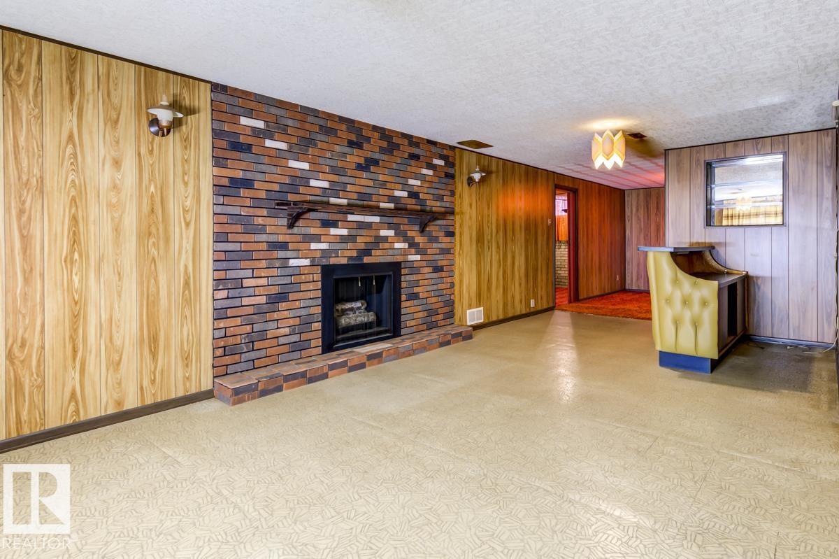 4021 117 AV NW, Edmonton