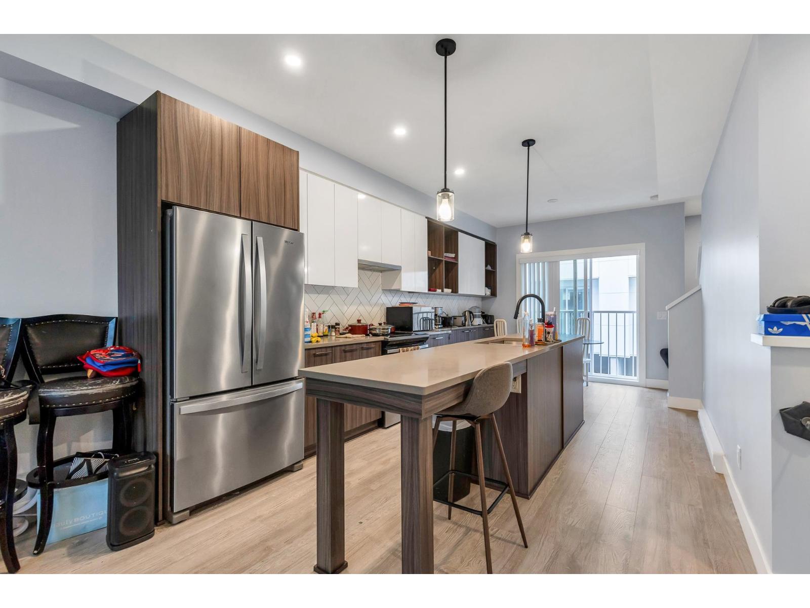 10 2505 WARE Street - main photo