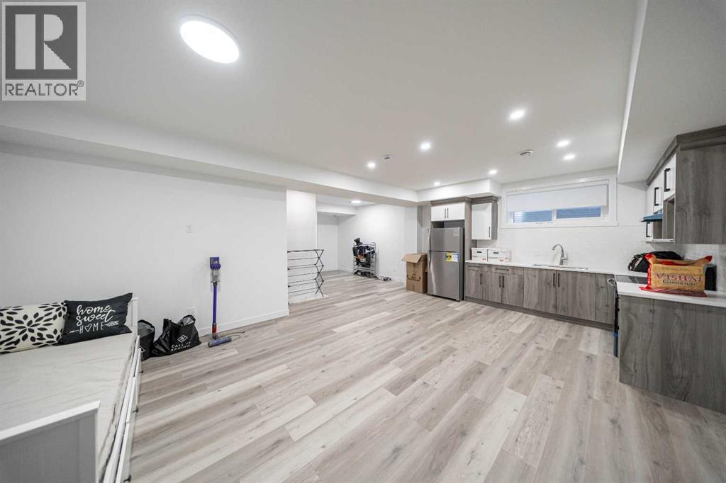 123 SADDLECREST GROVE NE - 24