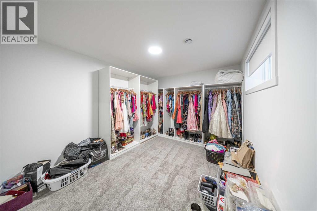 123 SADDLECREST GROVE NE - 28