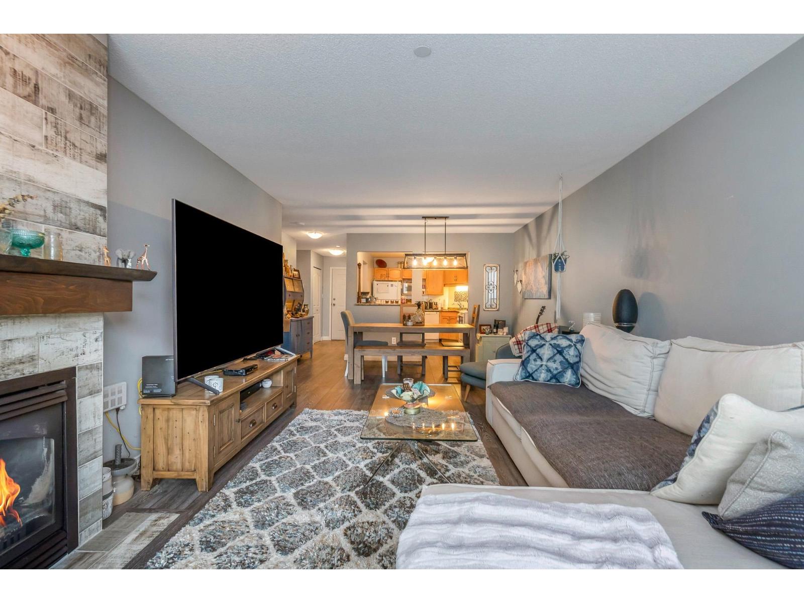 102 33280 BOURQUIN Crescent - main photo