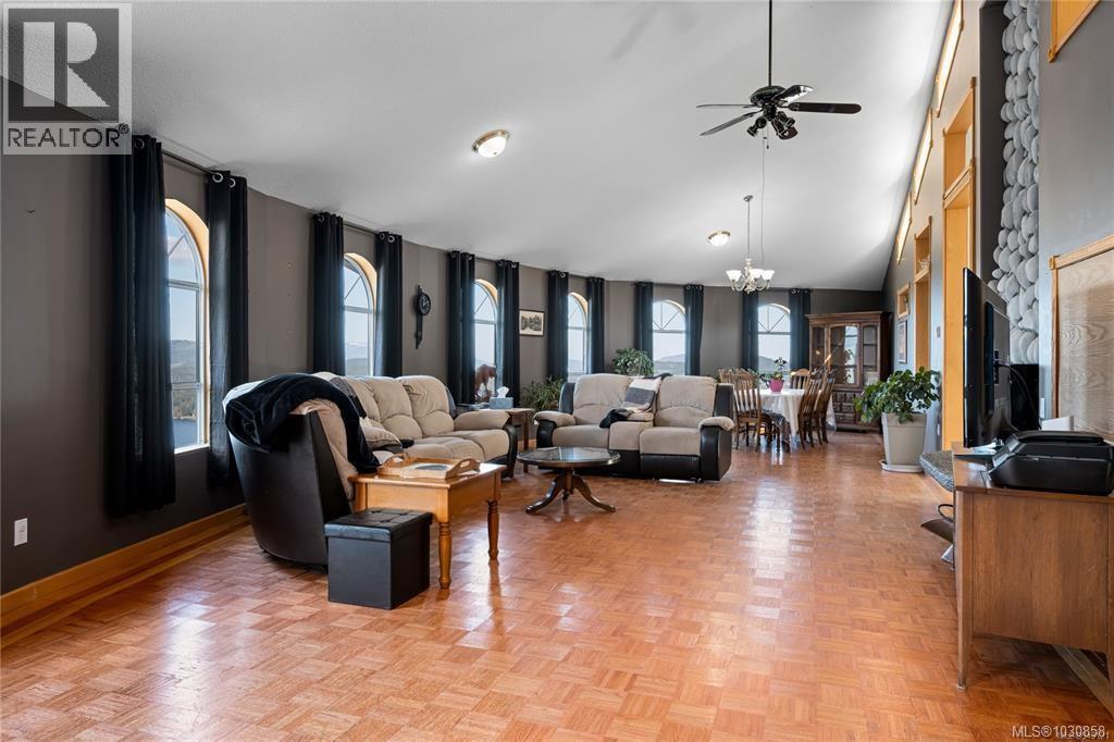 1828 Strathcona Hts, Shawnigan Lake