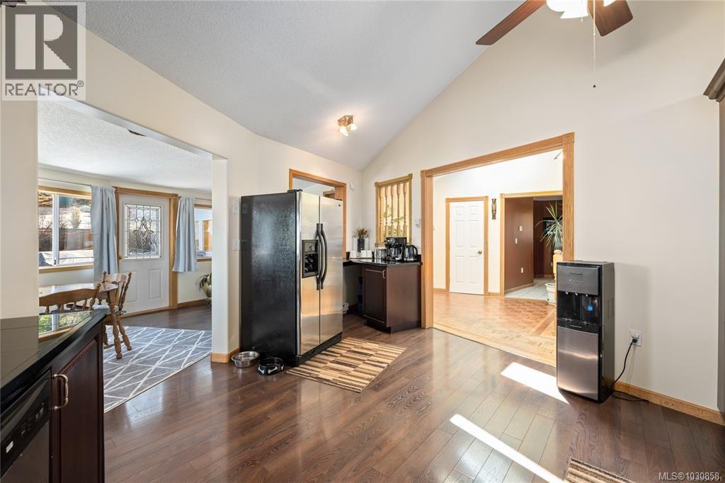 1828 Strathcona Hts, Shawnigan Lake