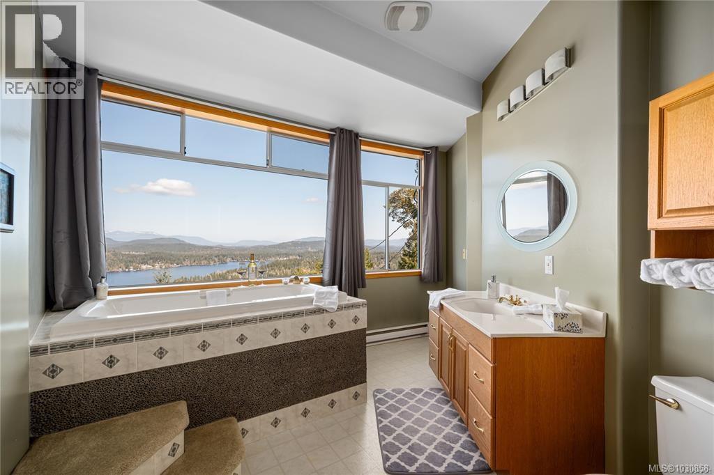 1828 Strathcona Hts, Shawnigan Lake