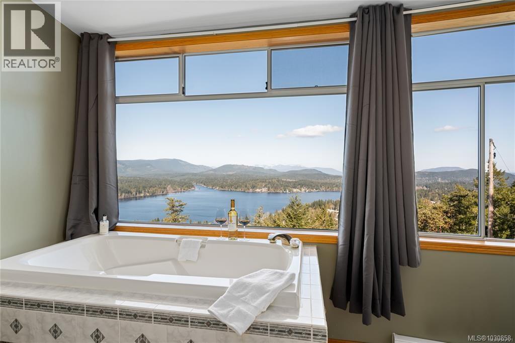 1828 Strathcona Hts, Shawnigan Lake