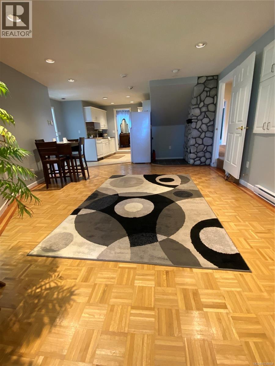 1828 Strathcona Hts, Shawnigan Lake