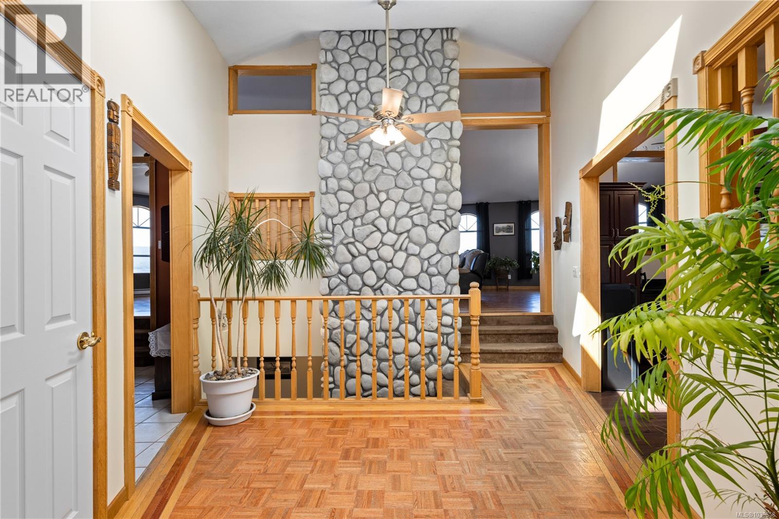 1828 Strathcona Hts, Shawnigan Lake