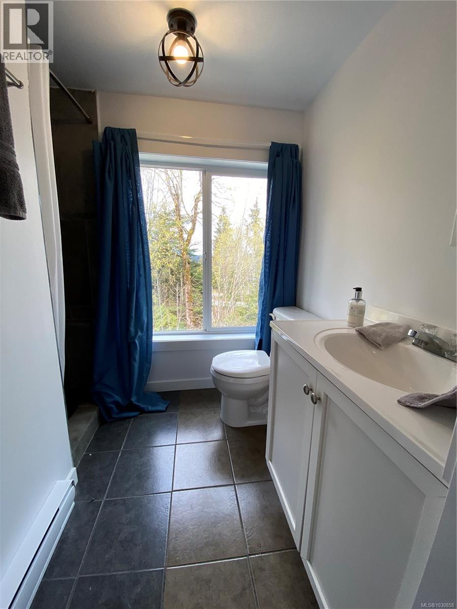 1828 Strathcona Hts, Shawnigan Lake