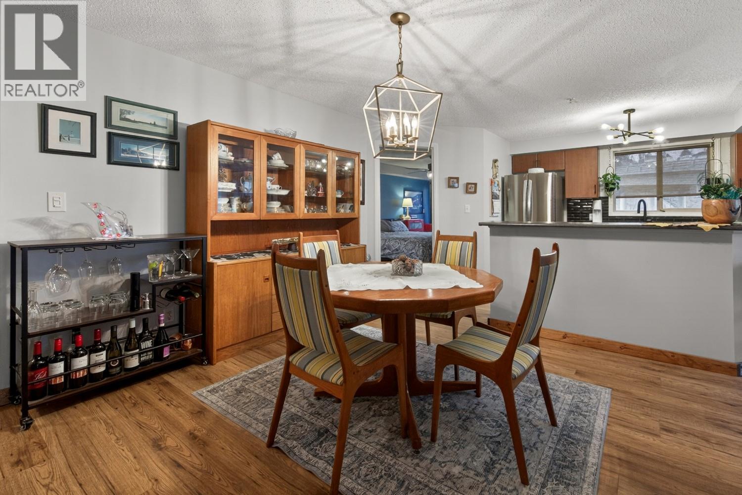 #1212 205 THIRD AVENUE - 14