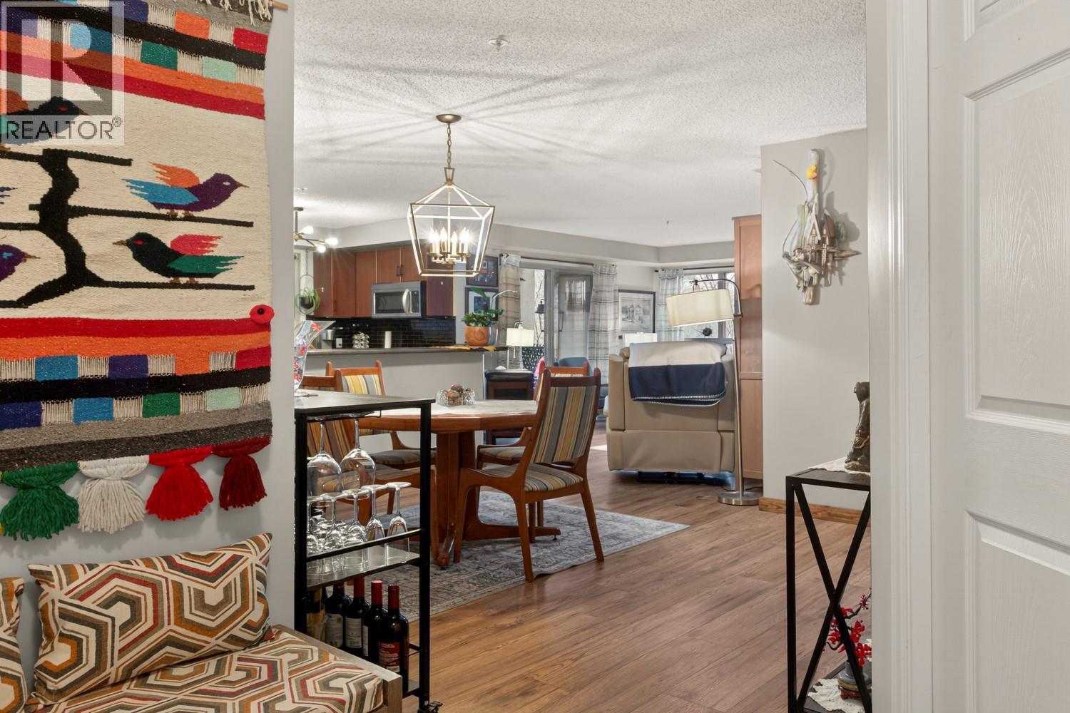 #1212 205 THIRD AVENUE - Image 3