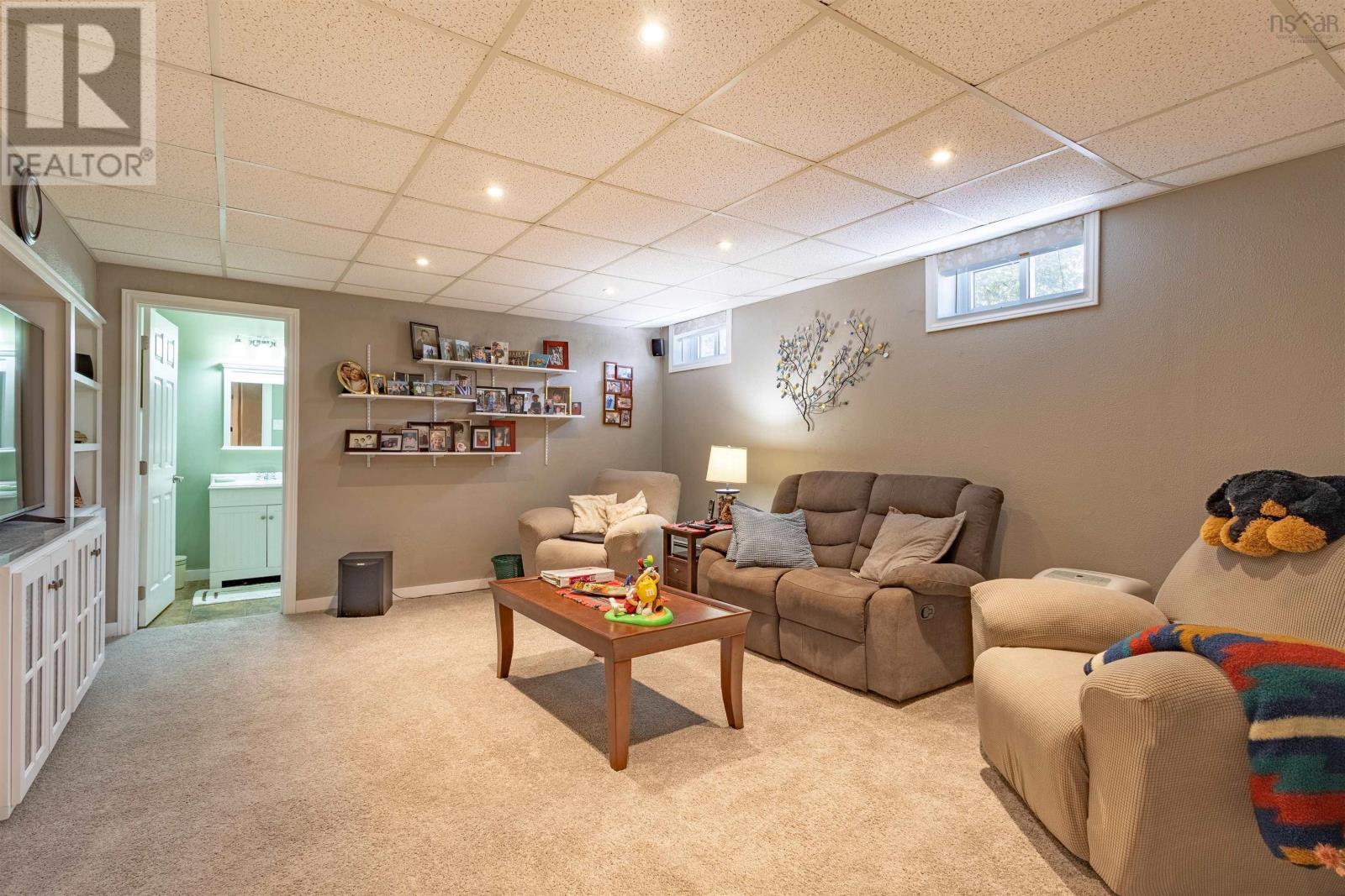 Property 13 of 30 of 16 Seaview Lane