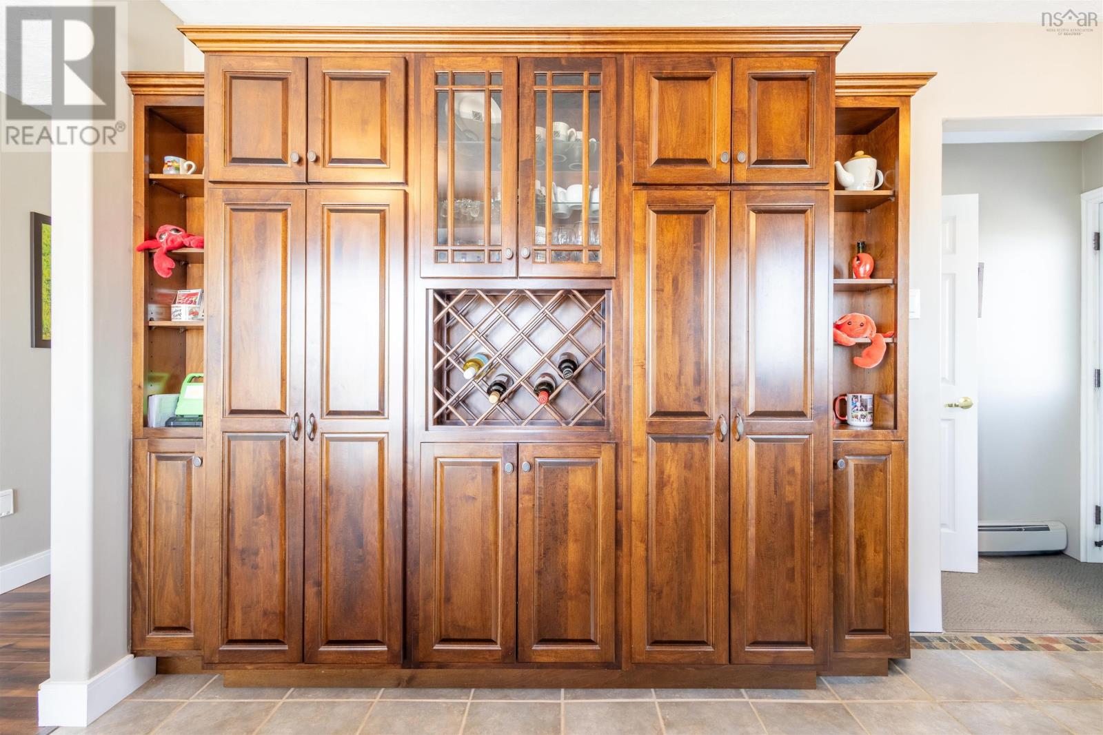 Property 7 of 30 of 16 Seaview Lane