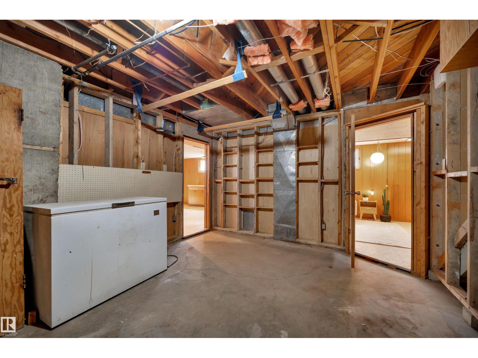 6608 84 ST NW, Edmonton