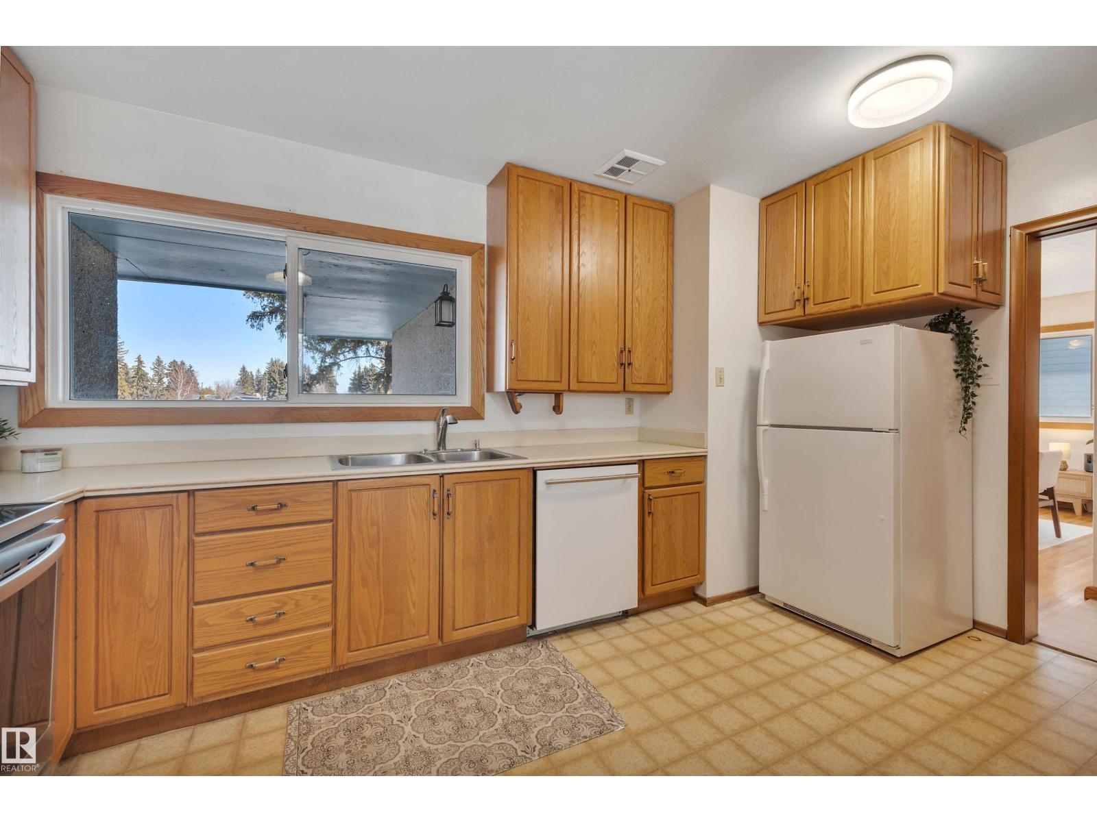 6608 84 ST NW, Edmonton