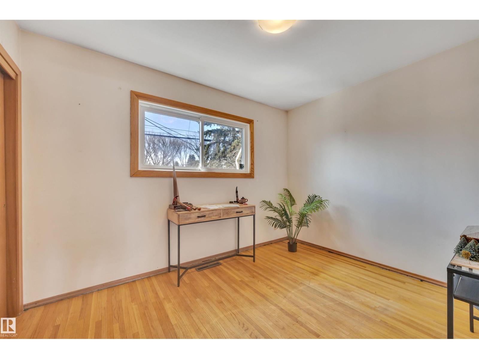 6608 84 ST NW, Edmonton