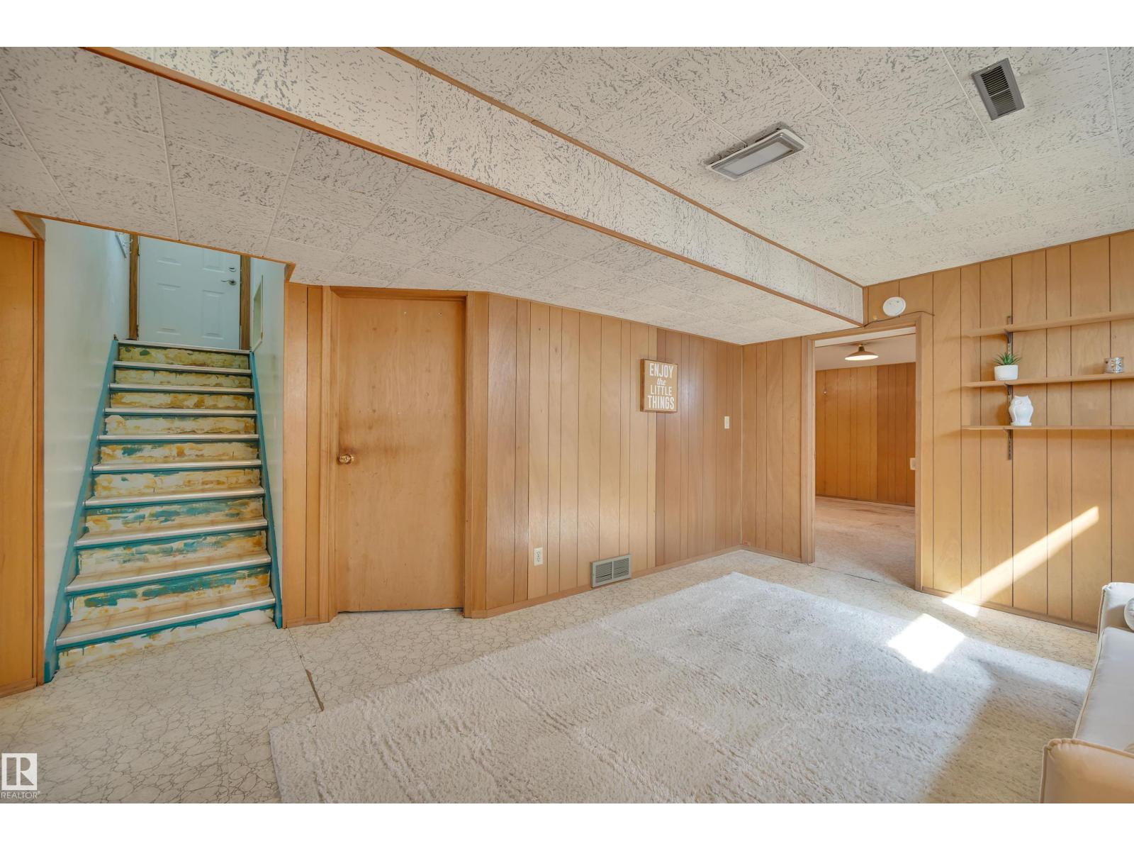 6608 84 ST NW, Edmonton